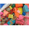 Image 5 : LOT OF VINTAGE BARBIE ACCESSORIES * POOL, CAMPING, PATIO AND MORE *