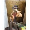 Image 2 : 24” WESTERN FIGURINE