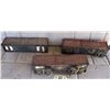 Image 2 : MINIATURE ANTIQUE TRAINS BOX CARS LOT OF 3