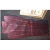 Image 1 : CAPTAIN MARVEL VERMILION GLOVE SECTION FROM NEW FILM 1