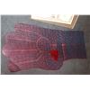 Image 1 : CAPTAIN MARVEL VERMILION GLOVE SECTION FROM NEW FILM 2