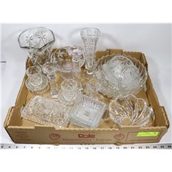 FLAT OF ASSORTED CRYSTAL AND GLASS