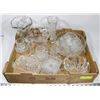 Image 1 : FLAT OF ASSORTED CRYSTAL AND GLASS