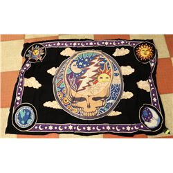 GRATEFUL DEAD WALL FLAG VINTAGE