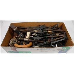 VINTAGE COLLECTIBLES INCL OLD STEEL IRON, OLD PIPE