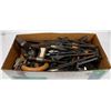 Image 1 : VINTAGE COLLECTIBLES INCL OLD STEEL IRON, OLD PIPE