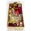 Image 1 : BOX OF PERFUMES INCL. WHITE SHOULDERS,