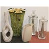 Image 1 : 5 HOME DECORE VASES
