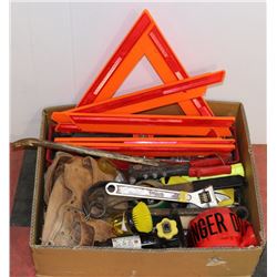 TRAY OF ASSORTED TOOLS