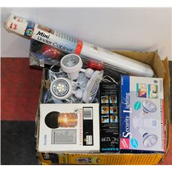 FLAT OF ASSORTED LIGHTS