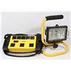 Image 1 : SHOP WORK LIGHT SOLD WITH 8 OUTLET POWER BAR