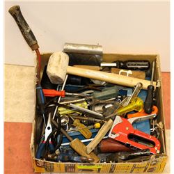 TRAY OF ASSORTED TOOLS