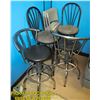 Image 1 : LOT OF 7 ASSORTED CHAIRS & STOOLS