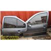 Image 1 : SET OF DOORS AND FRONT 1/4 PANEL FOR JETTA