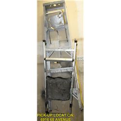 LOT OF 2 STEP LADDERS