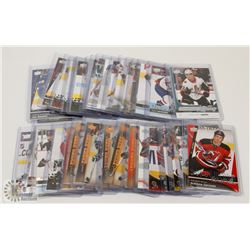 LOT OF 34 UPPER DECK YOUNG GUN HOCKEY CARDS