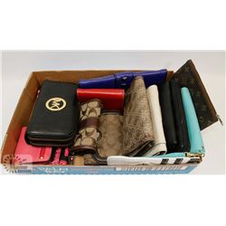 FLAT OF LADIES WALLETS