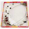 Image 1 : BOX OF 4 FASHION NECKLACES