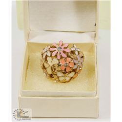 WOMEN'S FASHION RING