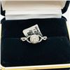 Image 1 : 34) 14K WHITE GOLD DIAMOND & SIDE DIAMOND RING