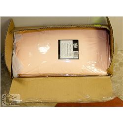 CASE OF 30 CLASSIC PINK TISSUE-TOP, PLASTIC LINED