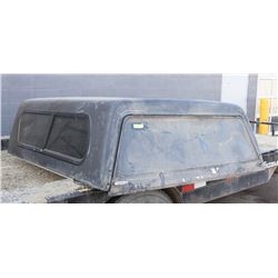 99-2007 GM 6FT BOY FIBERGLASS CANOPY.