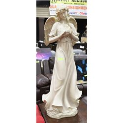 LARGE RESIN GARDEN STATUE - ANGEL