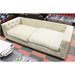 SHOWHOME FABRIC / NAILHEAD 94" SOFA