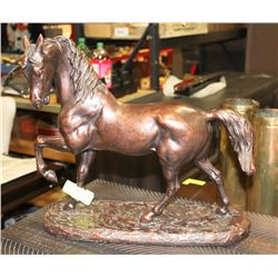 VINTAGE AUSTIN PRODUCTIONS HORSE SCULPTURE