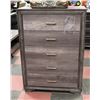 Image 1 : SHOWHOME 5 DRAWER CHEST OF DRAWERS