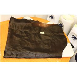 DARK BROWN COWHIDE RUG 5 X 6