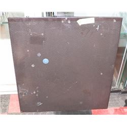 23"X20" UMBRA MAGNET NOTICE BOARD