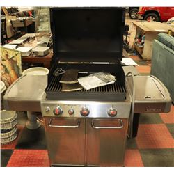 WEBER STAINLESS STEEL BBQ- NATURAL GAS