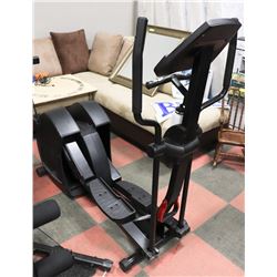 DIAMOND BACK 1100 EL ELIPTICAL TRAINER. FITNESS