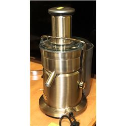 BREVILLE STAINLESS STEEL JUICER