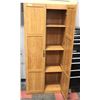 Image 1 : 29.5X16.5X71"H CABINET/PANTRY