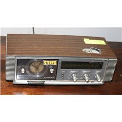 VINTAGE LLOYDS ALARM CLOCK RADIO