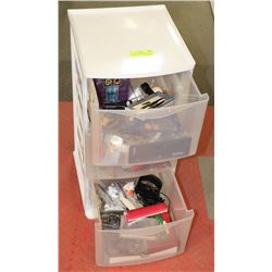 PLASTIC CONTAINER WITH DRAWERS, INCLUDES CONTENTS