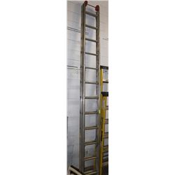 12'/22' ALUMINUM EXTENSION LADDER