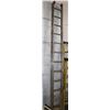 Image 1 : 12'/22' ALUMINUM EXTENSION LADDER