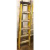 Image 1 : 6' ALUMINUM AND FIBREGLASS LADDER