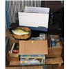 Image 1 : ESTATE PALLET OF MISC HOUSEHOLD ITEMS AND MORE