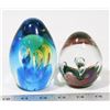 Image 1 : 2 ARTGLASS PAPER WEIGHTS