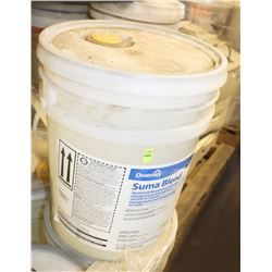 5 GALLON PAIL OF MECHANICAL WEAR WASHING DETERGENT