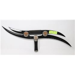 FANTASY DEFENSIVE SWORD ARM BLADE REPLICA
