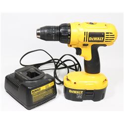 DEWALT 18V CORDLESS DRILL WITH CHARGER