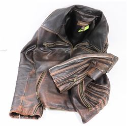 DANIER LARGE BROWN LEATHER JACKET.