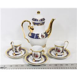 DECORATIVE FANCY PORCELAIN TEA SET.