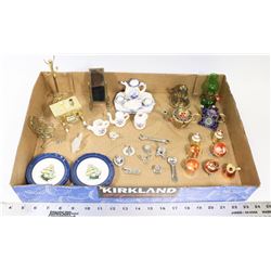 FLAT OF 41 MINIATURES.