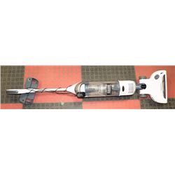 SHARK NAVIGATOR CORDLESS VACUUM